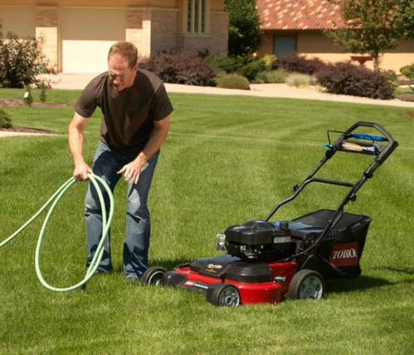21219 – TORO 30″ TimeMaster Personal Pace Mower - Image 5