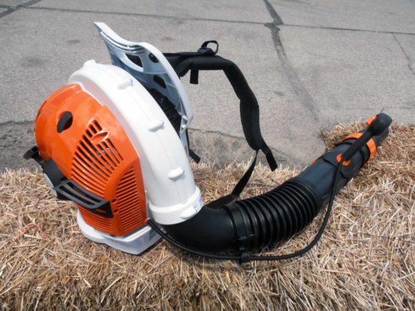 STIHL BR 700 Magnum Backpack Blower - Image 4