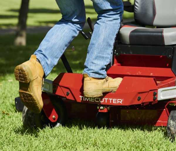 77401 - TimeCutter  42″ Zero Turn Lawn Mower - Image 4