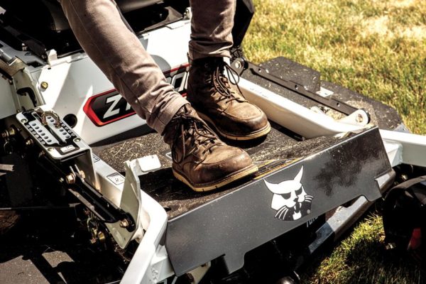 Bobcat ZT2000 Series Residential Zero Turn Mowers - Image 3