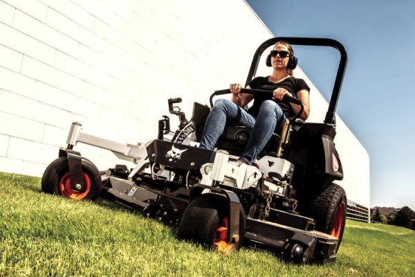 Bobcat ZT6000 Series Commercial Zero Turn Mowers - Image 4