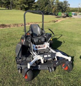 Used BOB-CAT 72" Commercial Zero Turn Mower ZT7000